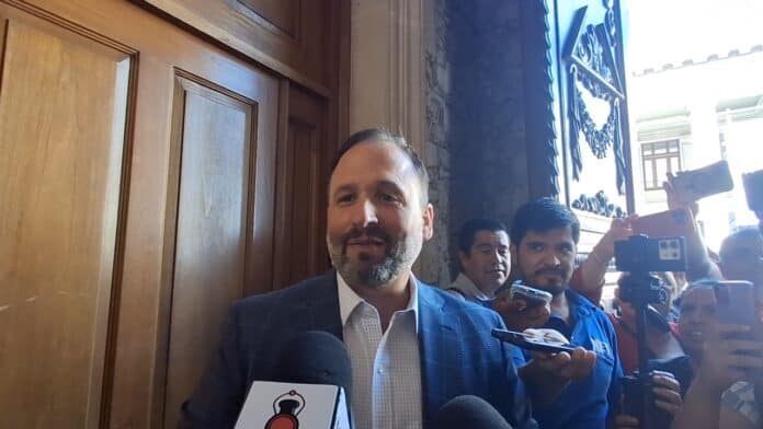 POLÍTICO EN ENTREVISTA, NOTICIAS DE CHIHUAHUA, RELACIONES PÚBLICAS, EVENTOS POLÍTICOS, SOYCHIHUAHUA. MX.