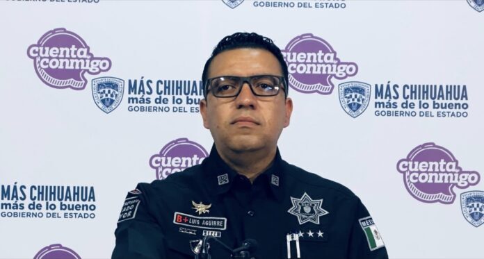 Screenshot_20251006_085505_Gallery Policía de Chihuahua en conferencia de prensa, promoviendo la seguridad y el orden en el estado.