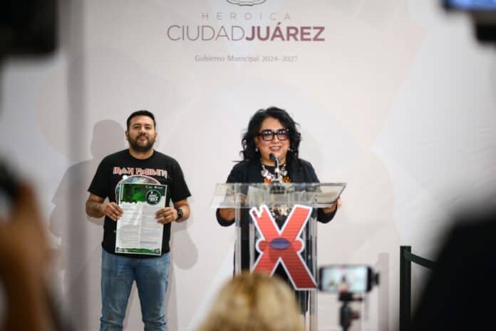 entrale al rock 2025 Municipalidad de Juárez presenta evento cultural y político con presencia de autoridades y público en un acto oficial.
