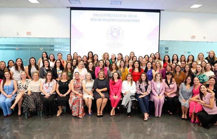 ieeencmuj Mujeres juezas en encuentro estatal en Chihuahua, participación activa y liderazgo femenino en el ámbito judicial para promover la igualdad de género.