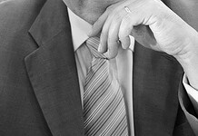 EL FARSEANTE INSTITUCIONAL