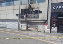 Cierran local tras incendio en el centro; investigan causas del siniestro