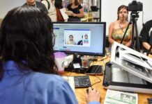 Ofrece Gobierno del Estado servicio de licencias a través de unidad móvil en Ciudad Juárez