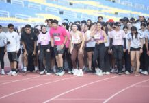 Reúne UACH a 350 universitarios en carrera contra el cáncer de mama