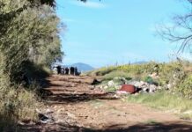 Hallan a hombre sin vida en vía pública