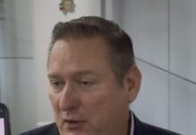 Rechaza Carlos Olson acusaciones de transfobia