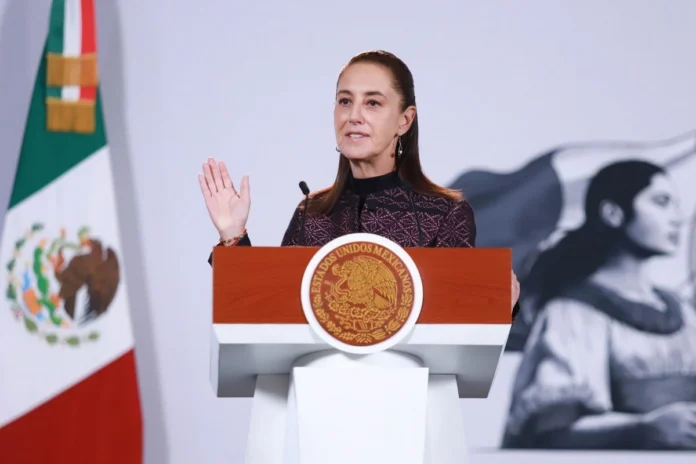 claudia doble nacionalidad