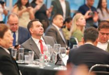 Cruz Pérez Cuéllar felicita a ganadores del Premio Estatal de Periodismo 2026